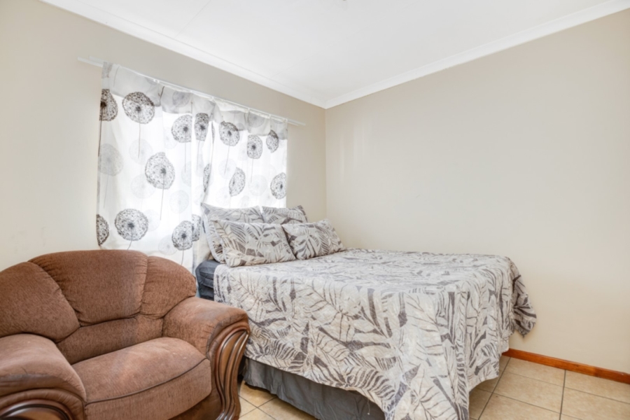 1 Bedroom Property for Sale in Grand Central Gauteng