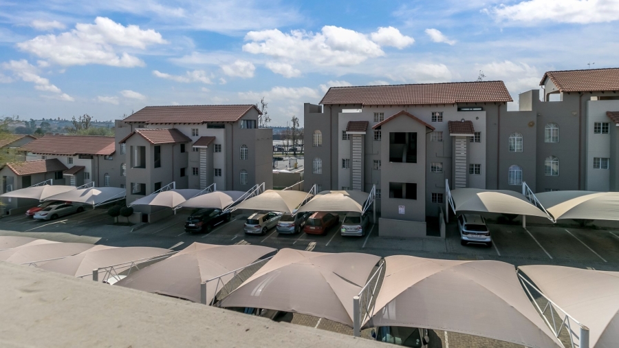 3 Bedroom Property for Sale in Erand Gardens Gauteng