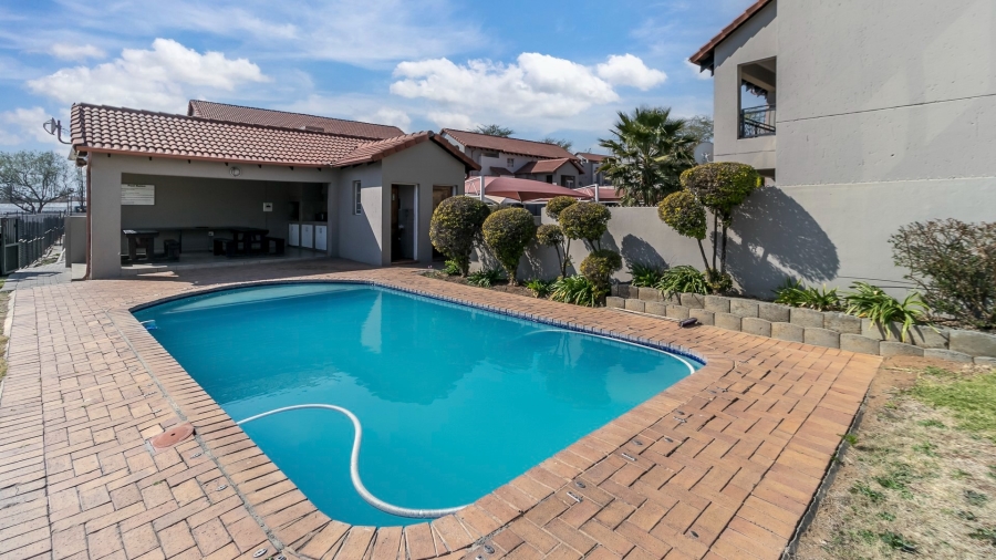 3 Bedroom Property for Sale in Erand Gardens Gauteng