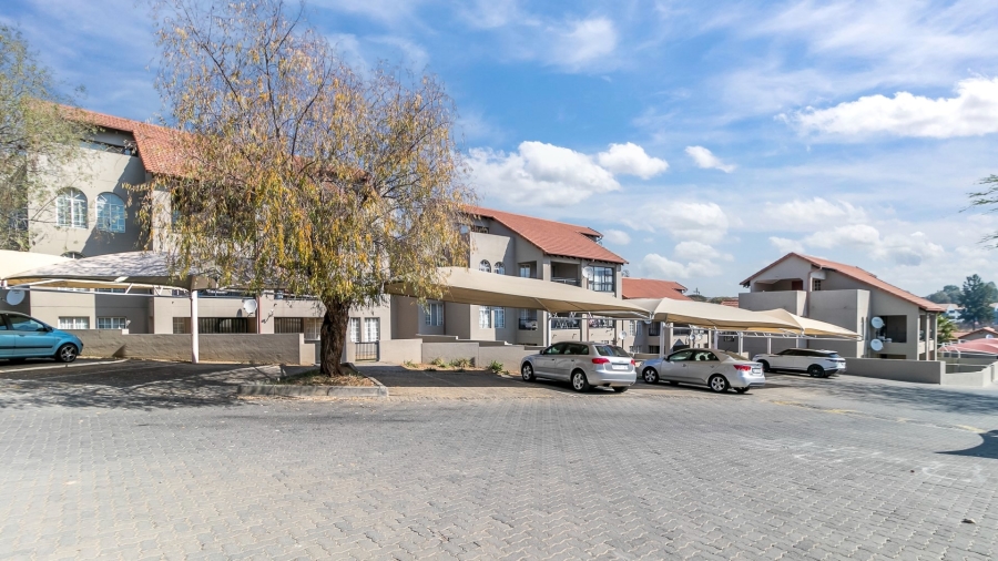 3 Bedroom Property for Sale in Erand Gardens Gauteng