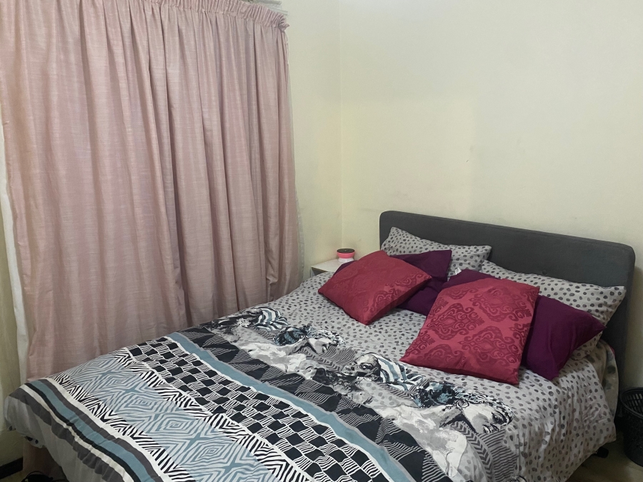 2 Bedroom Property for Sale in Erand Gardens Gauteng