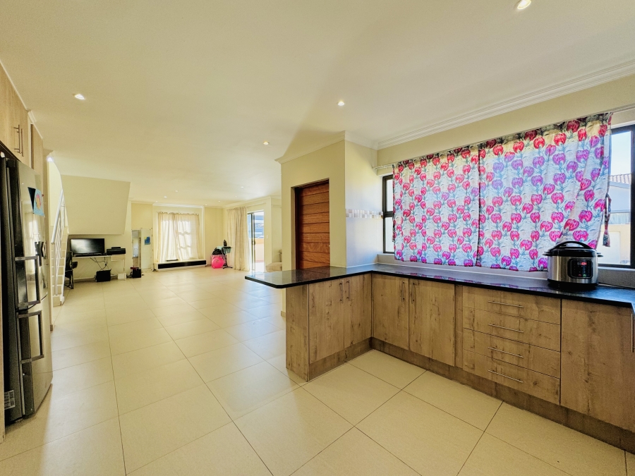 4 Bedroom Property for Sale in Roodeplaat Gauteng