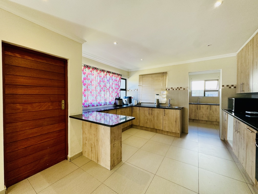 4 Bedroom Property for Sale in Roodeplaat Gauteng