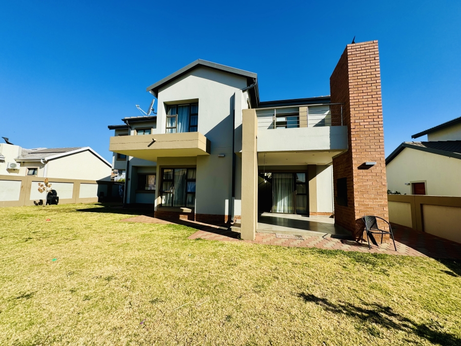 4 Bedroom Property for Sale in Roodeplaat Gauteng