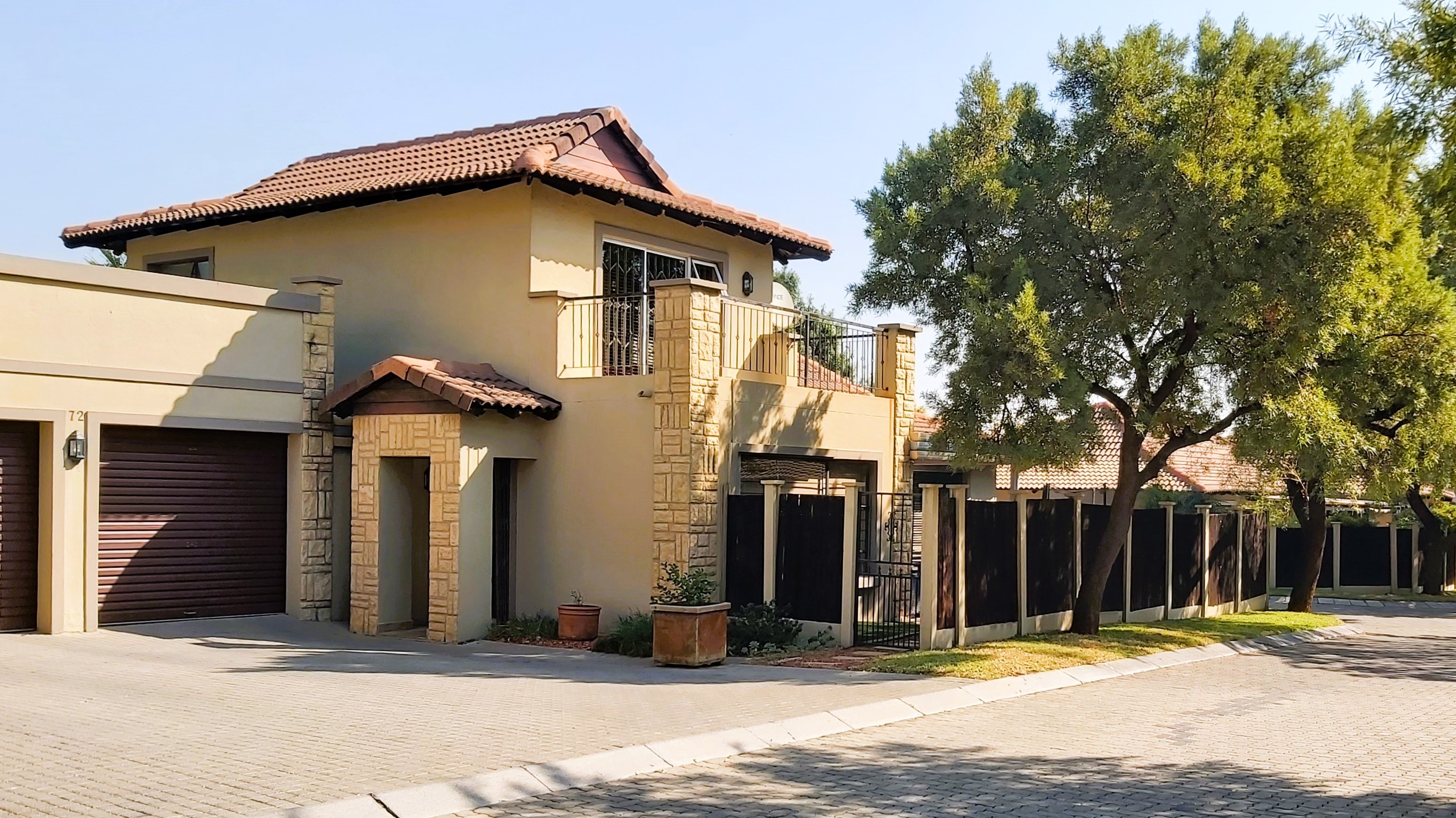 3 Bedroom Property for Sale in Broadacres Gauteng