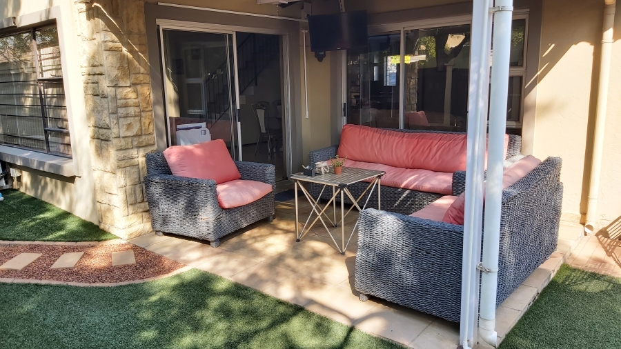 3 Bedroom Property for Sale in Broadacres Gauteng