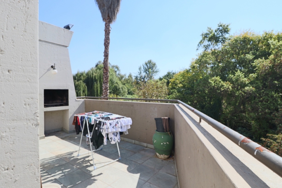 2 Bedroom Property for Sale in Bryanston Gauteng