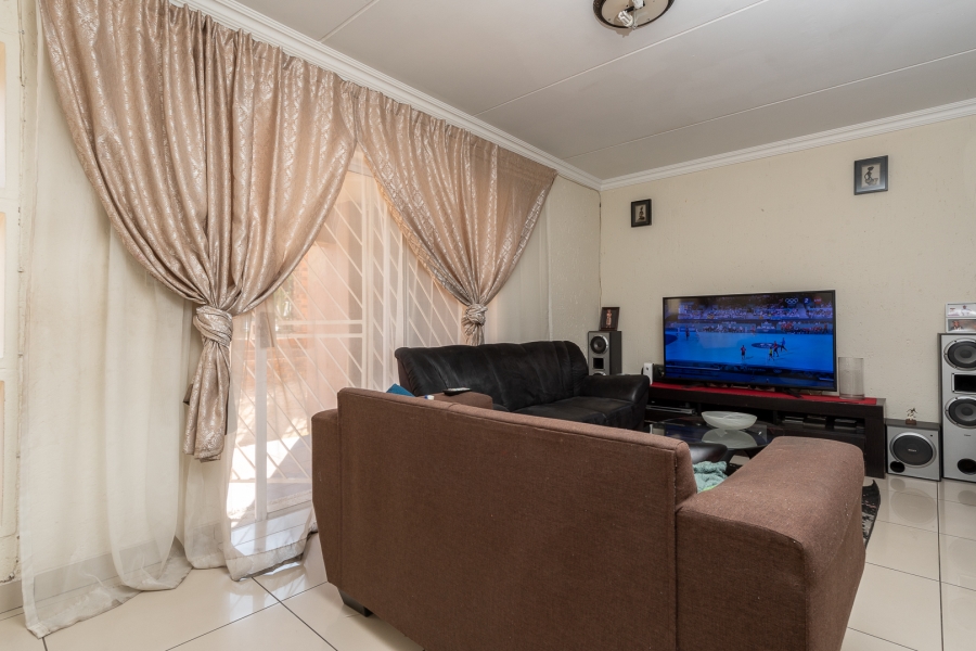 2 Bedroom Property for Sale in Winchester Hills Gauteng