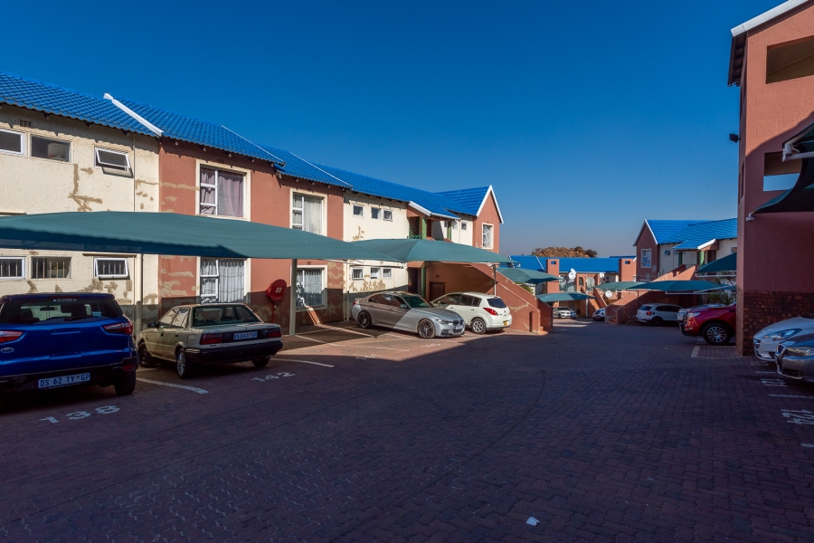 2 Bedroom Property for Sale in Winchester Hills Gauteng