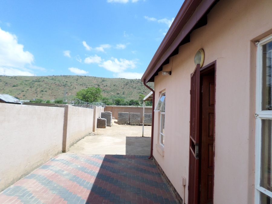 2 Bedroom Property for Sale in Kirkney Gauteng