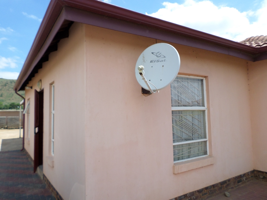 2 Bedroom Property for Sale in Kirkney Gauteng