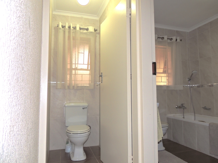 3 Bedroom Property for Sale in Rant En Dal Gauteng