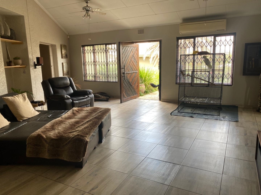 3 Bedroom Property for Sale in Theoville Gauteng