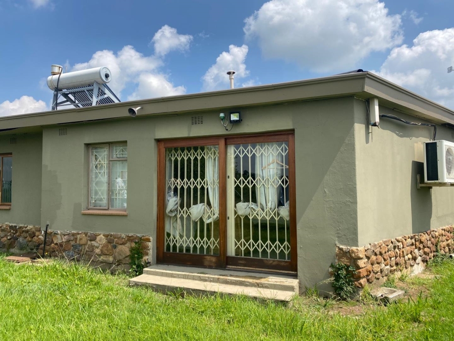 3 Bedroom Property for Sale in Theoville Gauteng