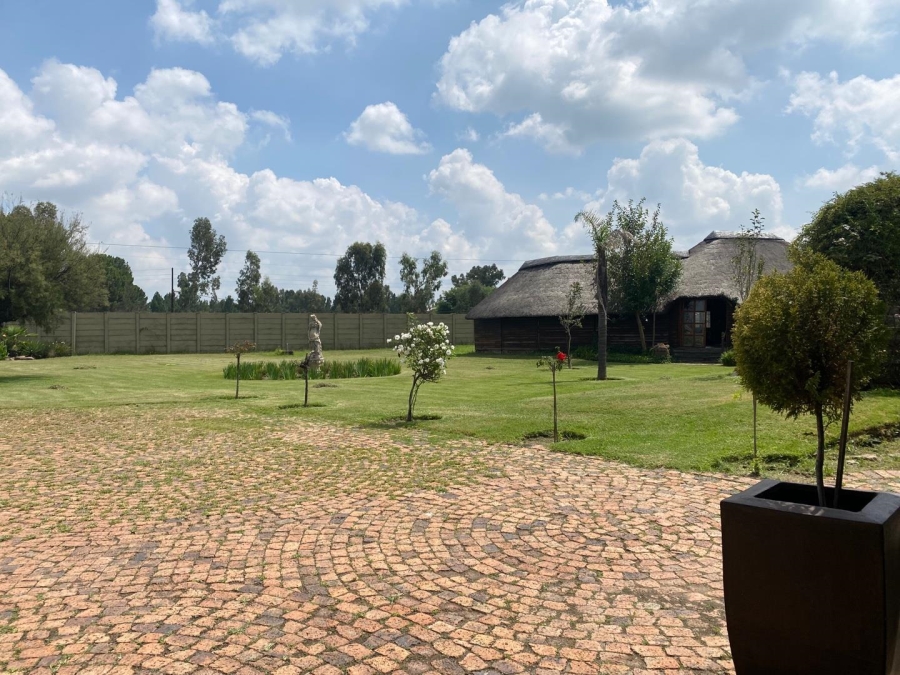 3 Bedroom Property for Sale in Theoville Gauteng