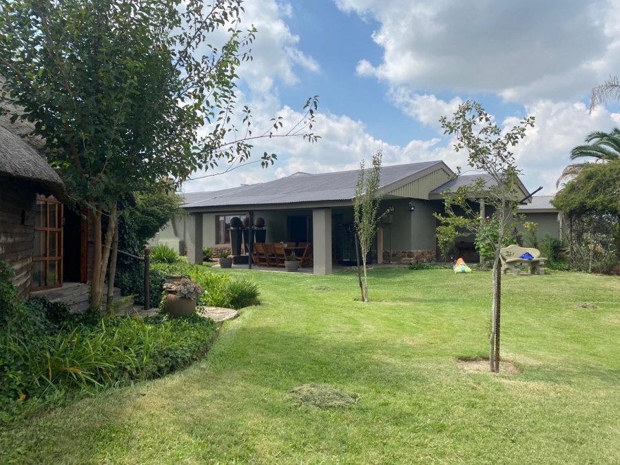 3 Bedroom Property for Sale in Theoville Gauteng