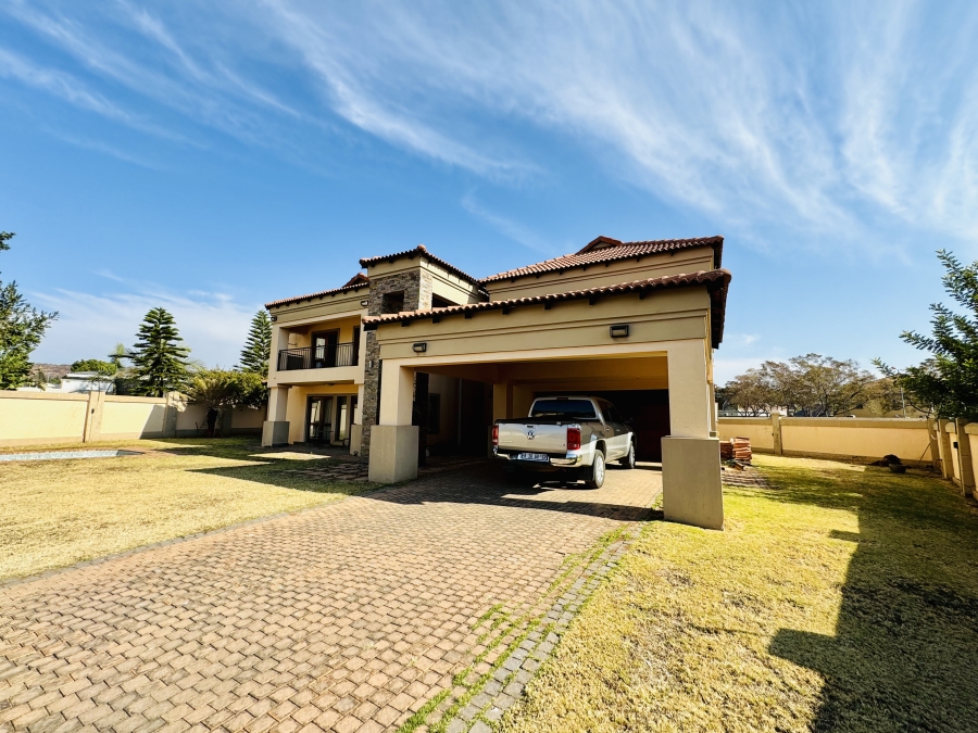 4 Bedroom Property for Sale in Zambezi Country Estate Gauteng