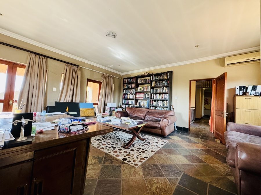 4 Bedroom Property for Sale in Zambezi Country Estate Gauteng