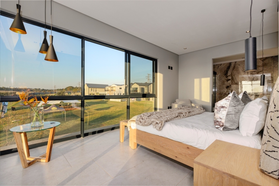 5 Bedroom Property for Sale in Helderfontein Estate Gauteng