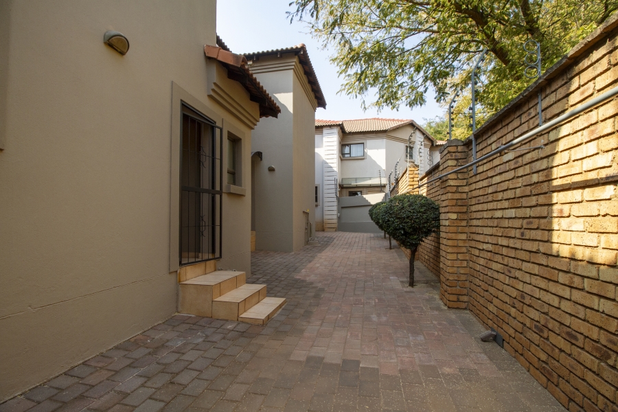 4 Bedroom Property for Sale in The Wilds Gauteng