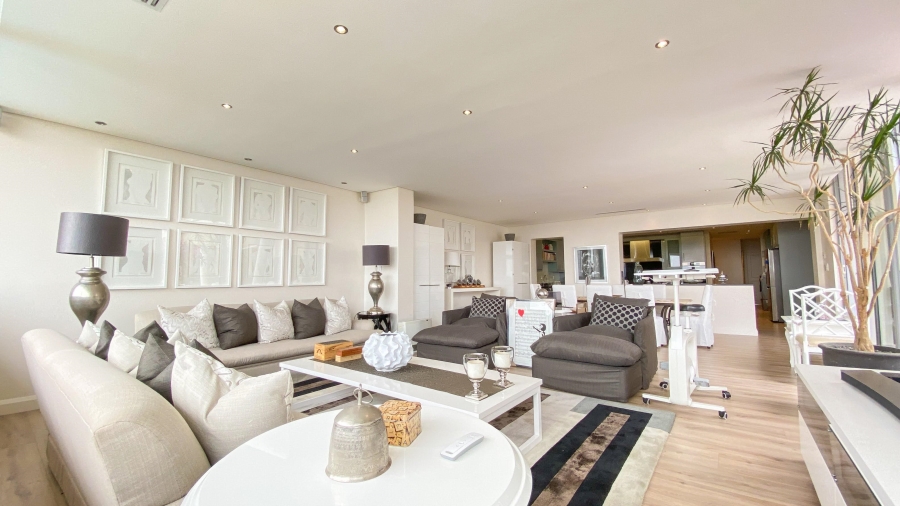 To Let 4 Bedroom Property for Rent in Morningside Gauteng