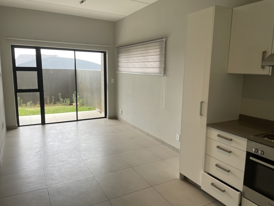 2 Bedroom Property for Sale in North Riding Gauteng