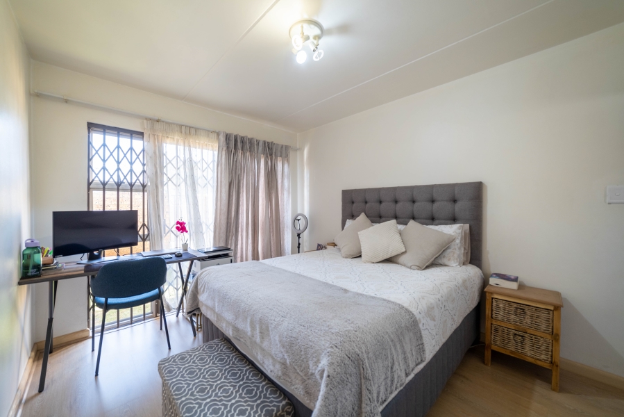 3 Bedroom Property for Sale in Erand Gardens Gauteng