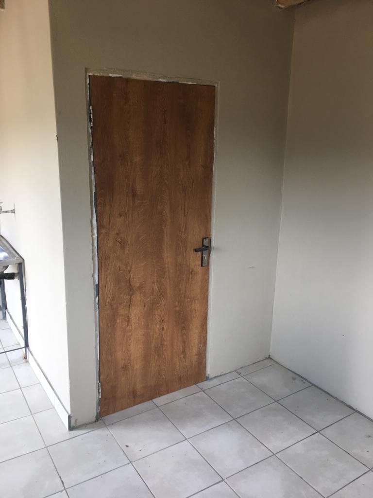 To Let 1 Bedroom Property for Rent in Austinview Gauteng