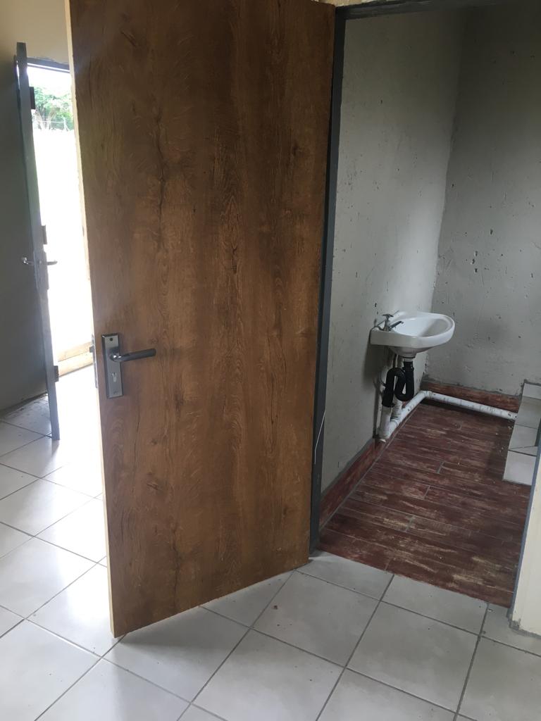 To Let 1 Bedroom Property for Rent in Austinview Gauteng