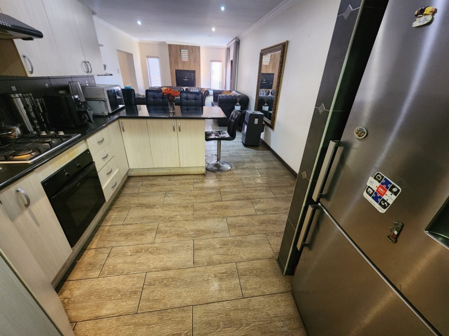 3 Bedroom Property for Sale in Hughes Gauteng