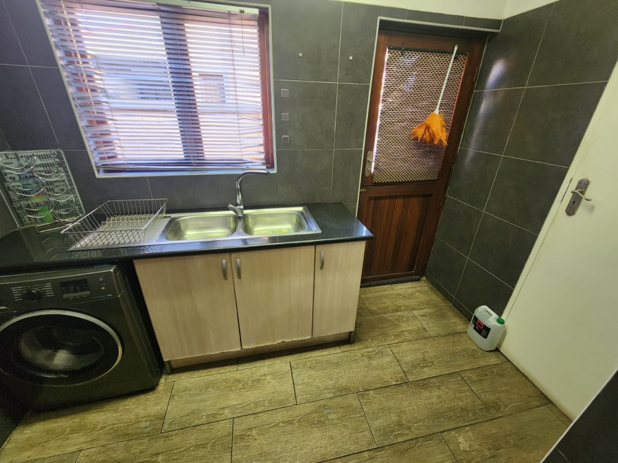 3 Bedroom Property for Sale in Hughes Gauteng