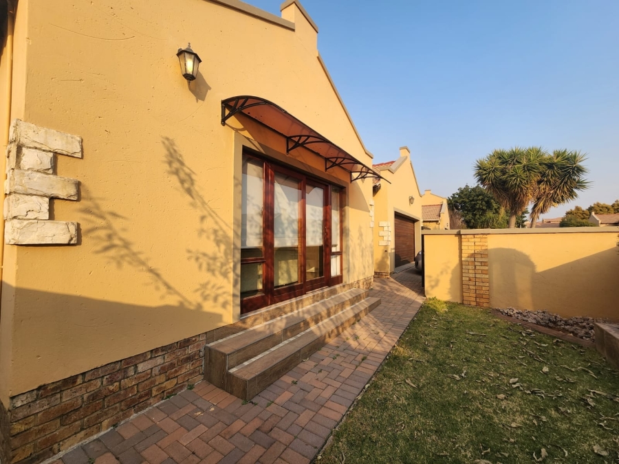 3 Bedroom Property for Sale in Hughes Gauteng