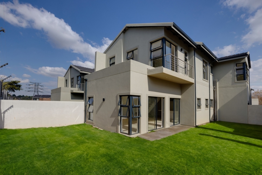 3 Bedroom Property for Sale in Broadacres Gauteng