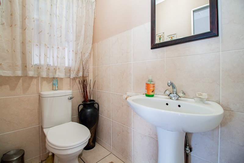 3 Bedroom Property for Sale in Glen Marais Gauteng