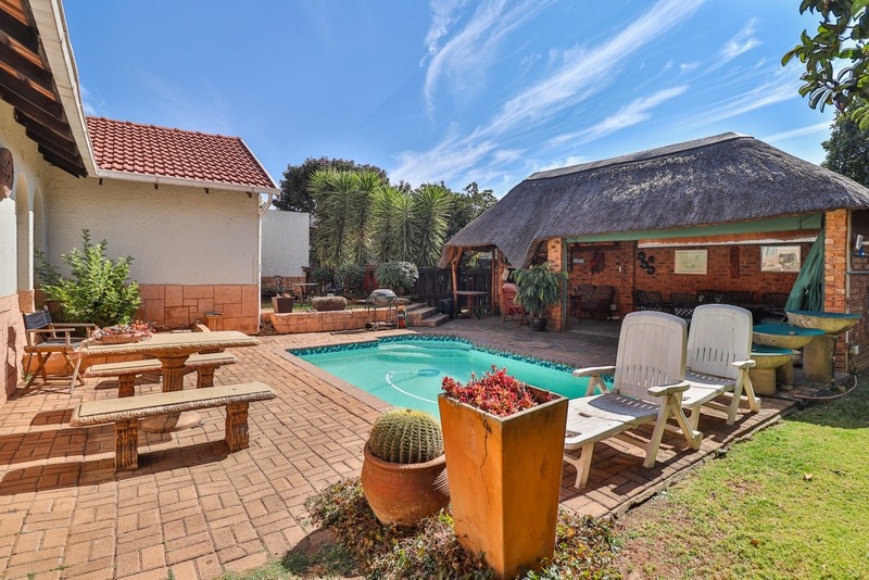 3 Bedroom Property for Sale in Glen Marais Gauteng