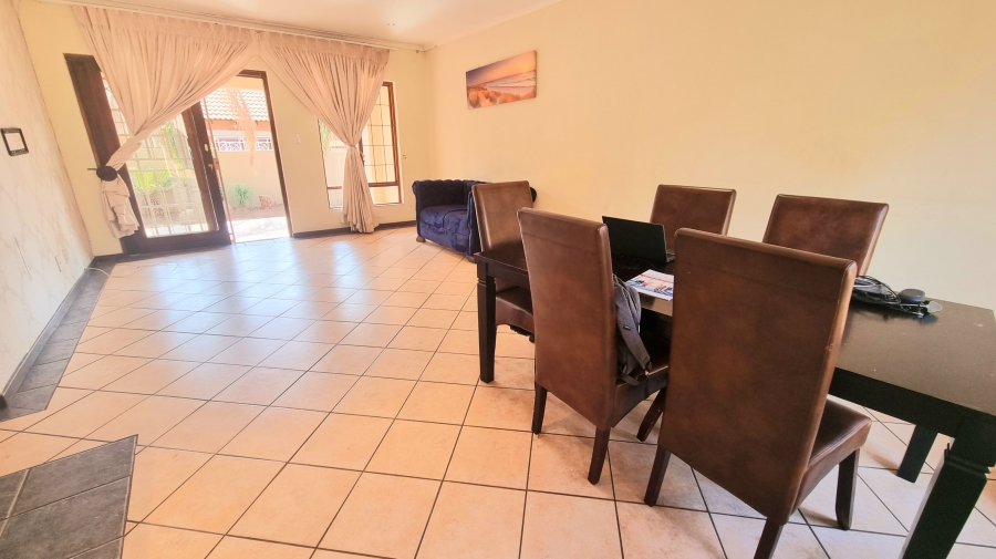 3 Bedroom Property for Sale in Crescent Wood Country Estate Gauteng