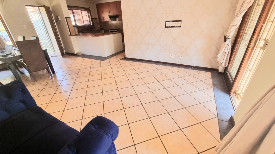 3 Bedroom Property for Sale in Crescent Wood Country Estate Gauteng