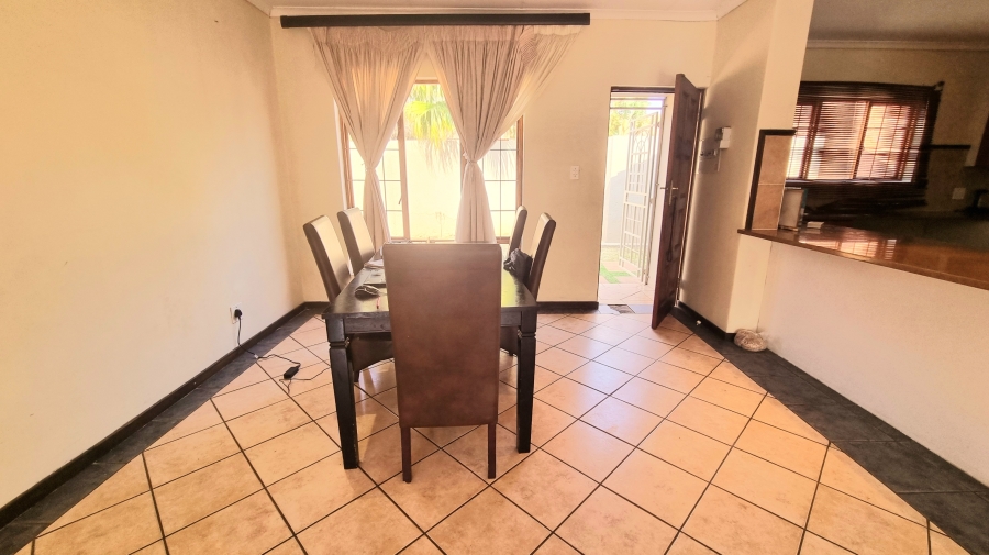 3 Bedroom Property for Sale in Crescent Wood Country Estate Gauteng