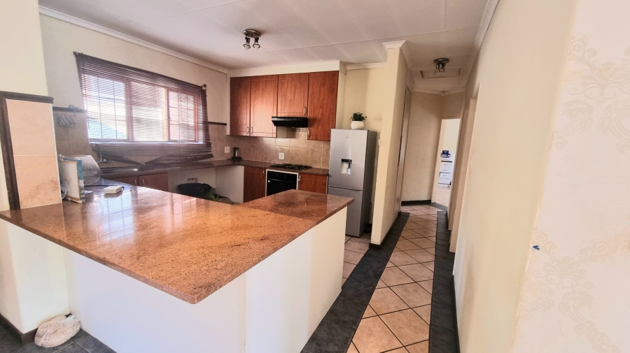 3 Bedroom Property for Sale in Crescent Wood Country Estate Gauteng