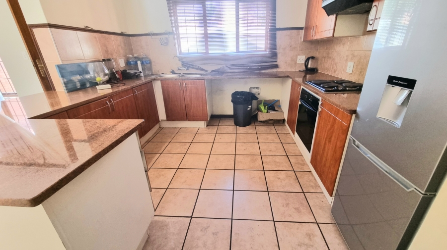 3 Bedroom Property for Sale in Crescent Wood Country Estate Gauteng