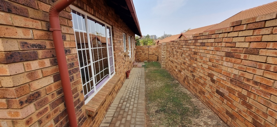 3 Bedroom Property for Sale in Highveld Gauteng