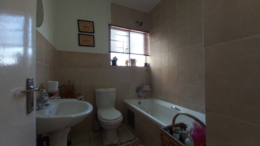 2 Bedroom Property for Sale in Parkrand Gauteng