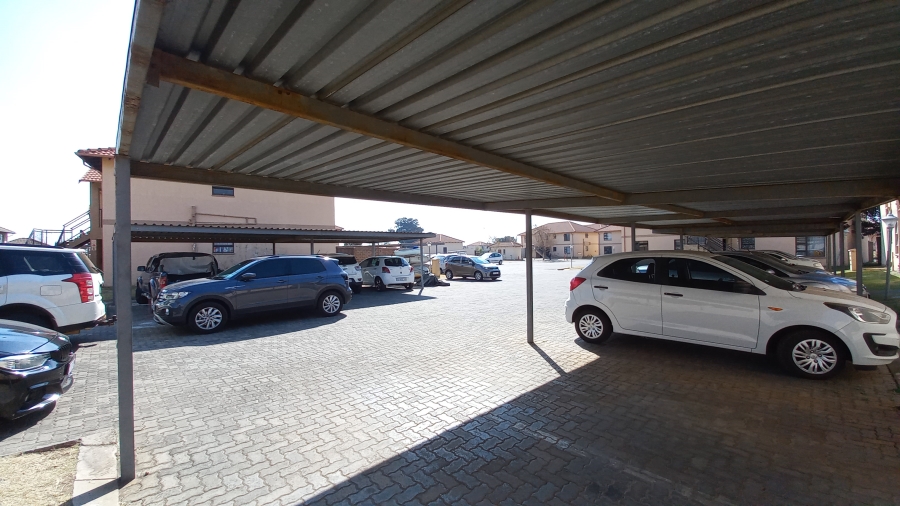 2 Bedroom Property for Sale in Parkrand Gauteng