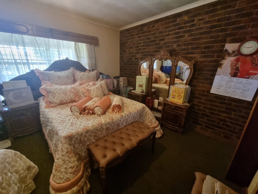 3 Bedroom Property for Sale in Bonanne Gauteng