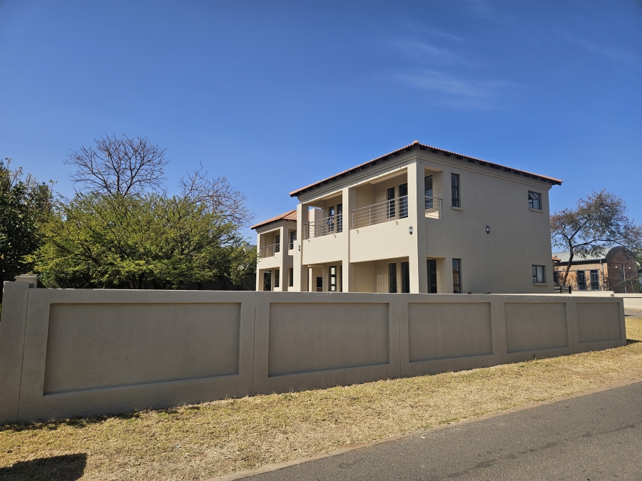 To Let 5 Bedroom Property for Rent in Sable Hills Gauteng