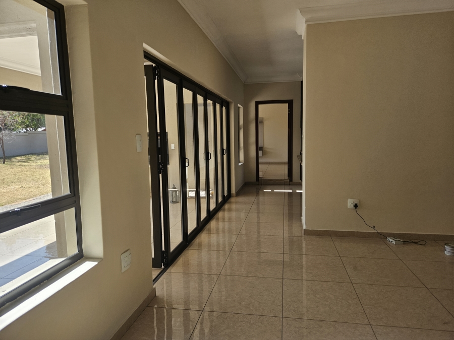 To Let 5 Bedroom Property for Rent in Sable Hills Gauteng