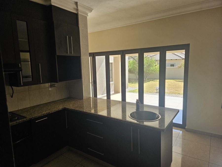 To Let 5 Bedroom Property for Rent in Sable Hills Gauteng