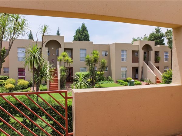 3 Bedroom Property for Sale in Brackendowns Gauteng