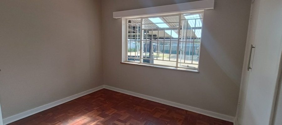 To Let 1 Bedroom Property for Rent in Linden Gauteng