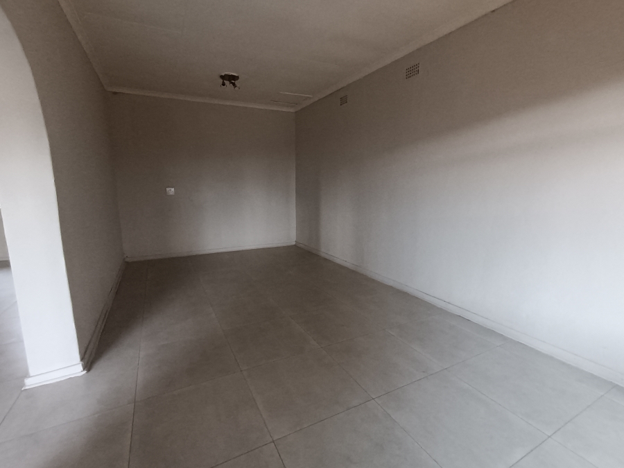 3 Bedroom Property for Sale in Krugersrus Gauteng